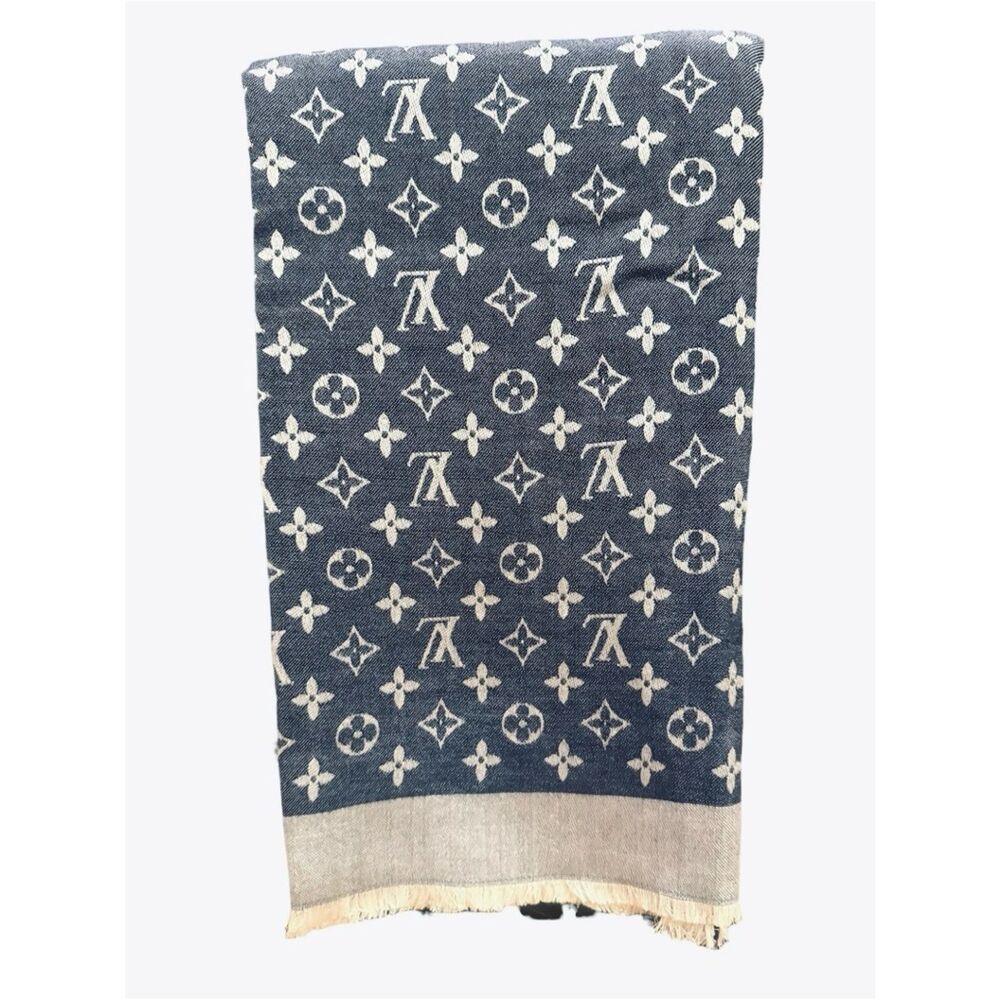 Louis Vuitton Blue and Gray Denim Monogram Wool Silk Shawl Scarf Auth - Picture 6 of 13